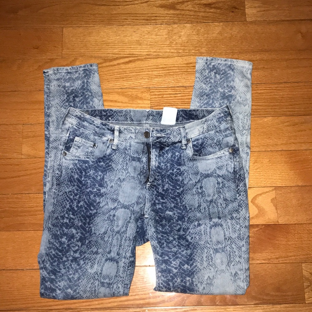 H&M Snakeprint Jeans